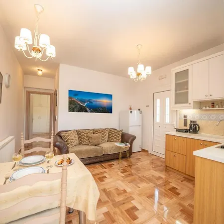 Jasmine - One Bedroom With Balcony Apartment